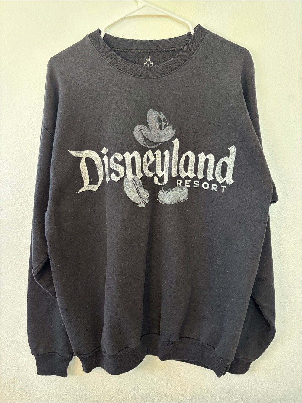Hanes Black Disneyland Resort Crewneck Sweatshirt -540sku